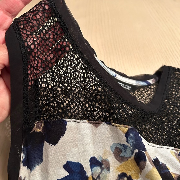 Simply Vera Wang sleeveless top - Picture 6 of 6